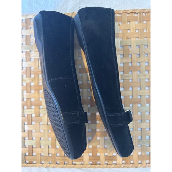 Michael Kors Women’s Loafers Size 6 Black Suede Gold Buckle Slip On Flats - Picture 4 of 5
